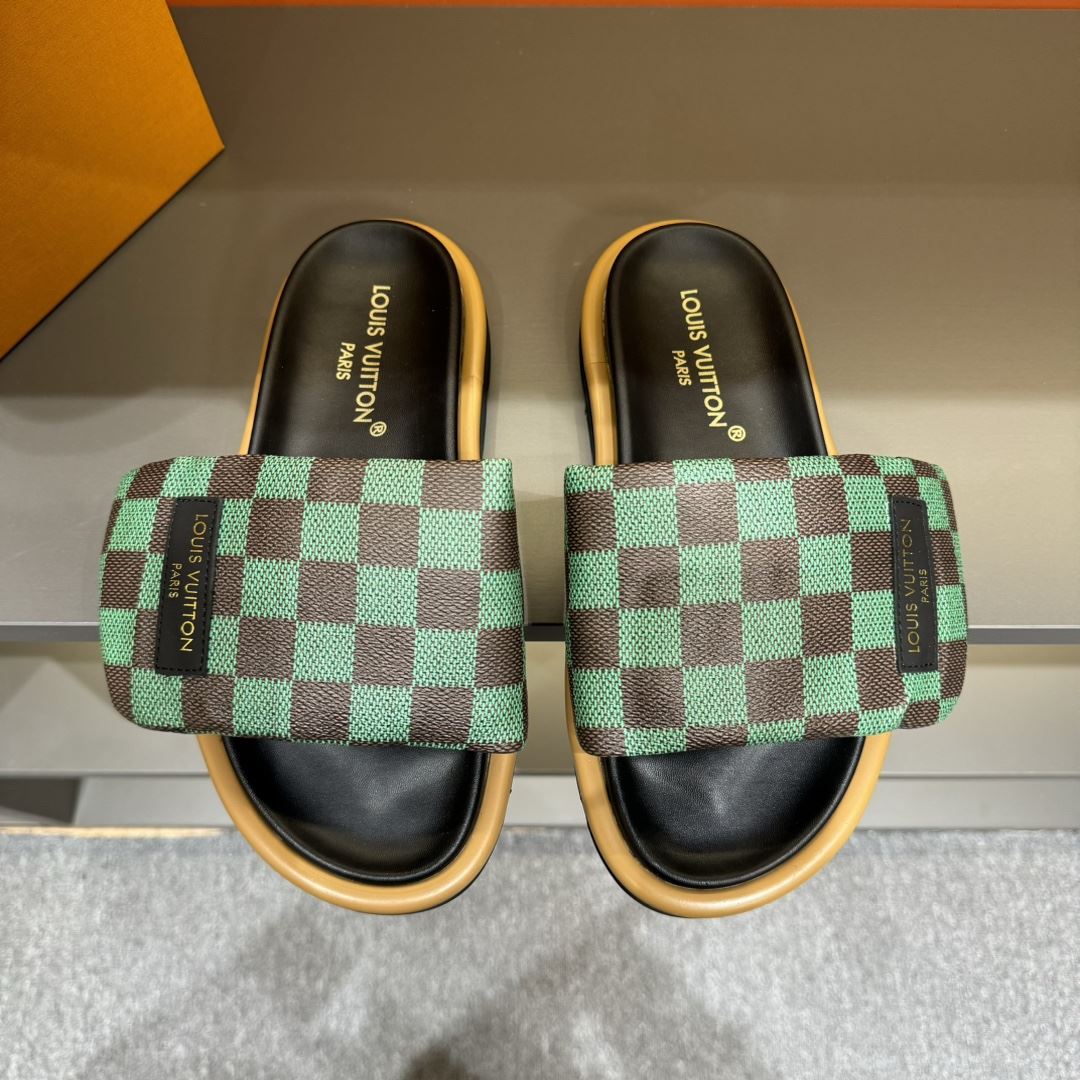 Louis Vuitton Slippers